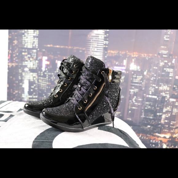 LADIES WEDGE SNEAKERS 😍 - Picture 2 of 7